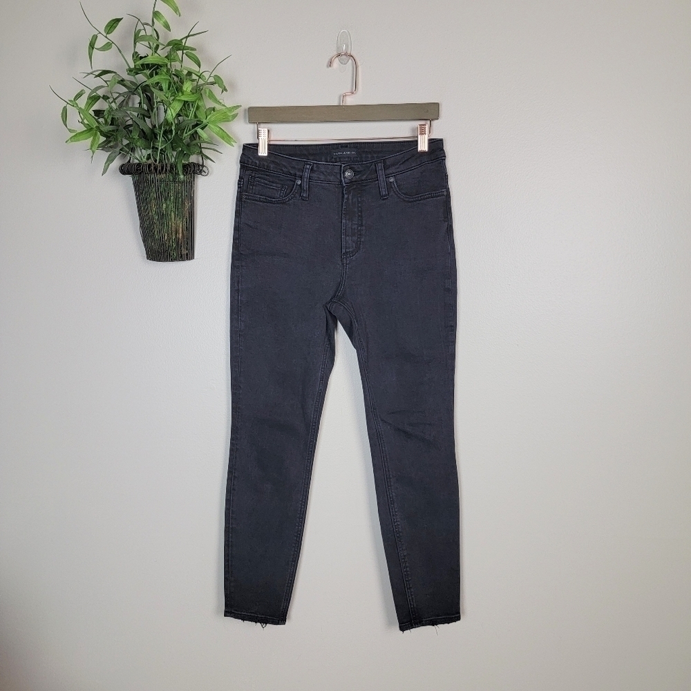 Silver 29 High Note Skinny Hi Rise Faded Black Frayed Jegging Stretch Jeans